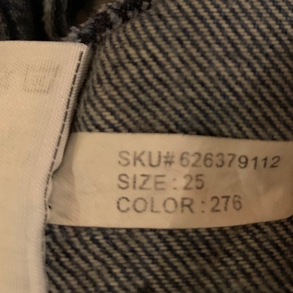 Abercrombie Boyfriend Jeans (Women) - Picture 8 of 8